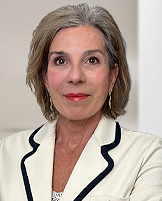 Vivien Pucer, Geschäftsstellenleiterin beim VON POLL IMMOBILIEN Partnershop Starnberg / Fünf-Seen-Land